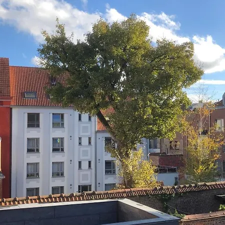 Centre Apartment *